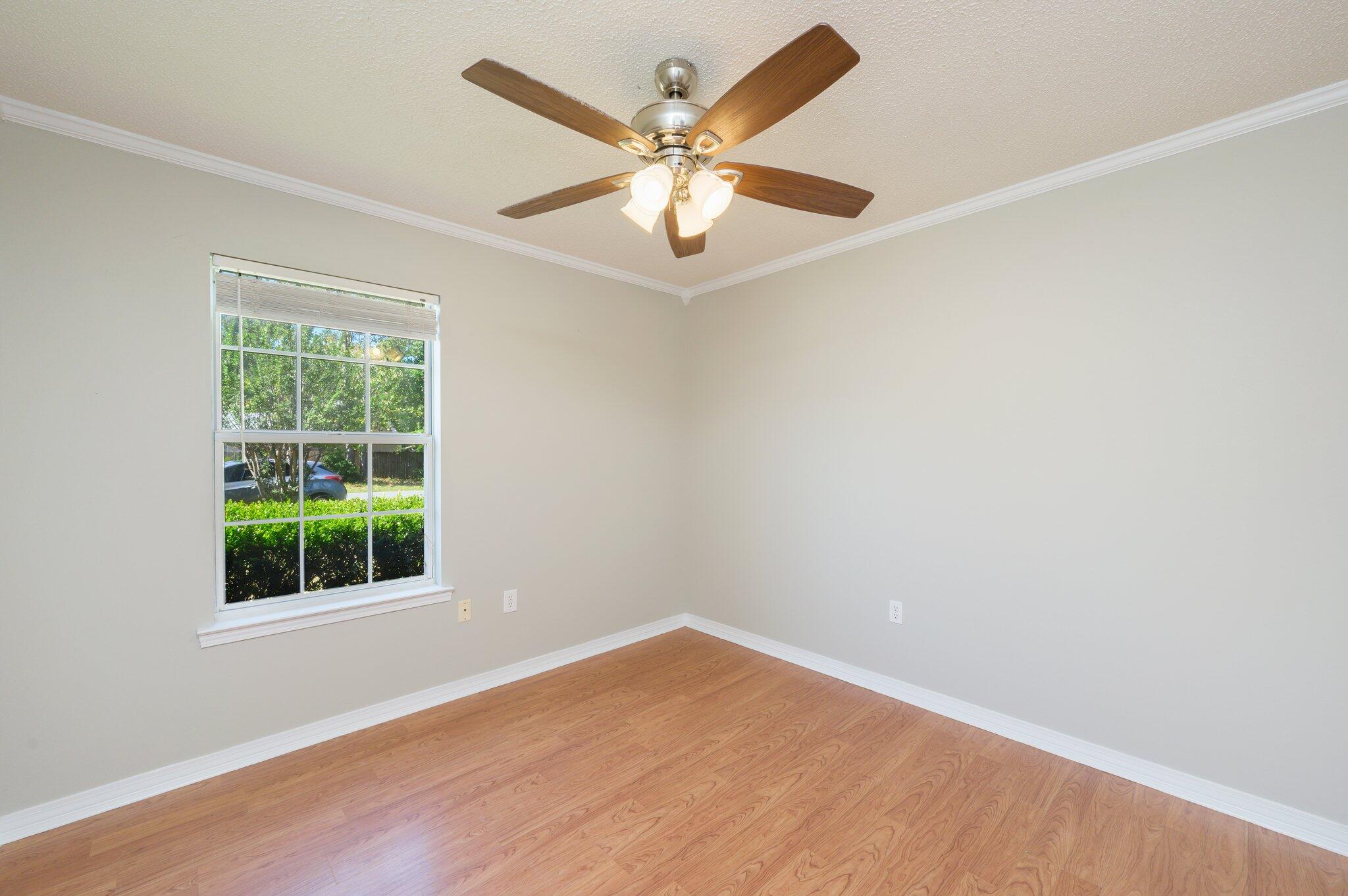102 Butler Circle Crestview, FL 32536 - Photo 22 of 33 15-web-or-mls-102 Butler Cir-13