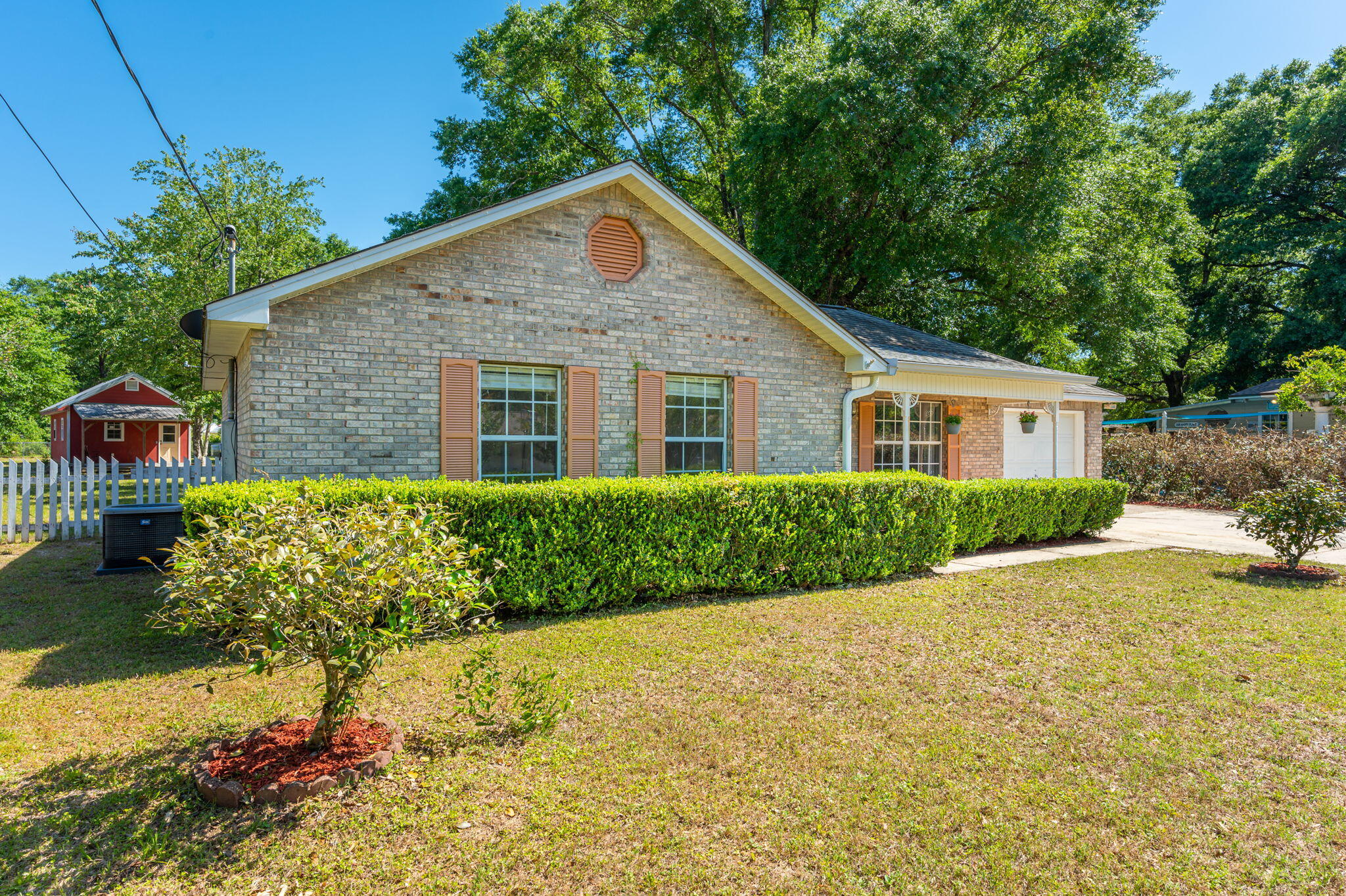 3-web-or-mls-102 Butler Cir Exterior-8
