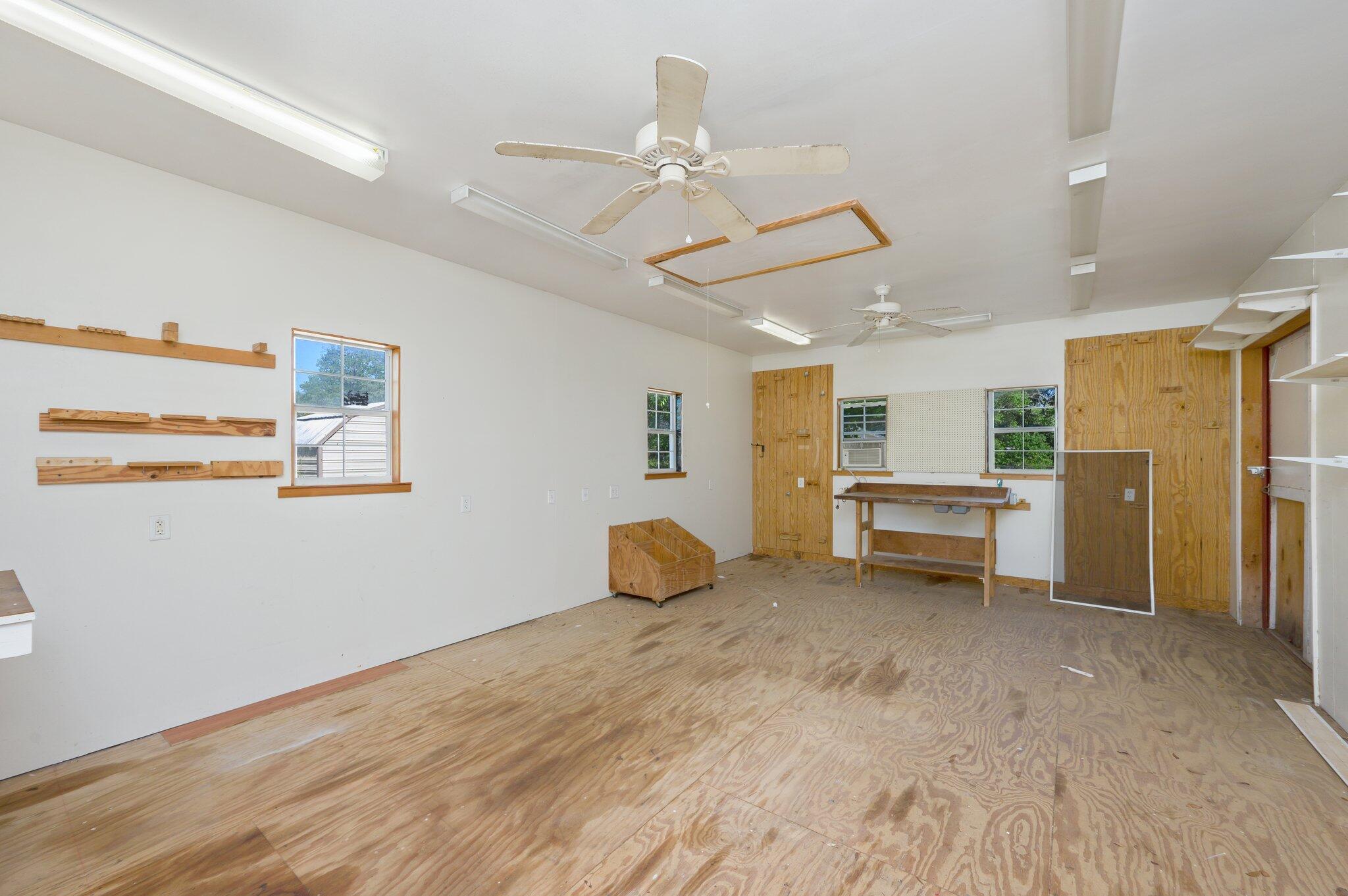 102 Butler Circle Crestview, FL 32536 - Photo 32 of 33 25-web-or-mls-102 Butler Cir-23