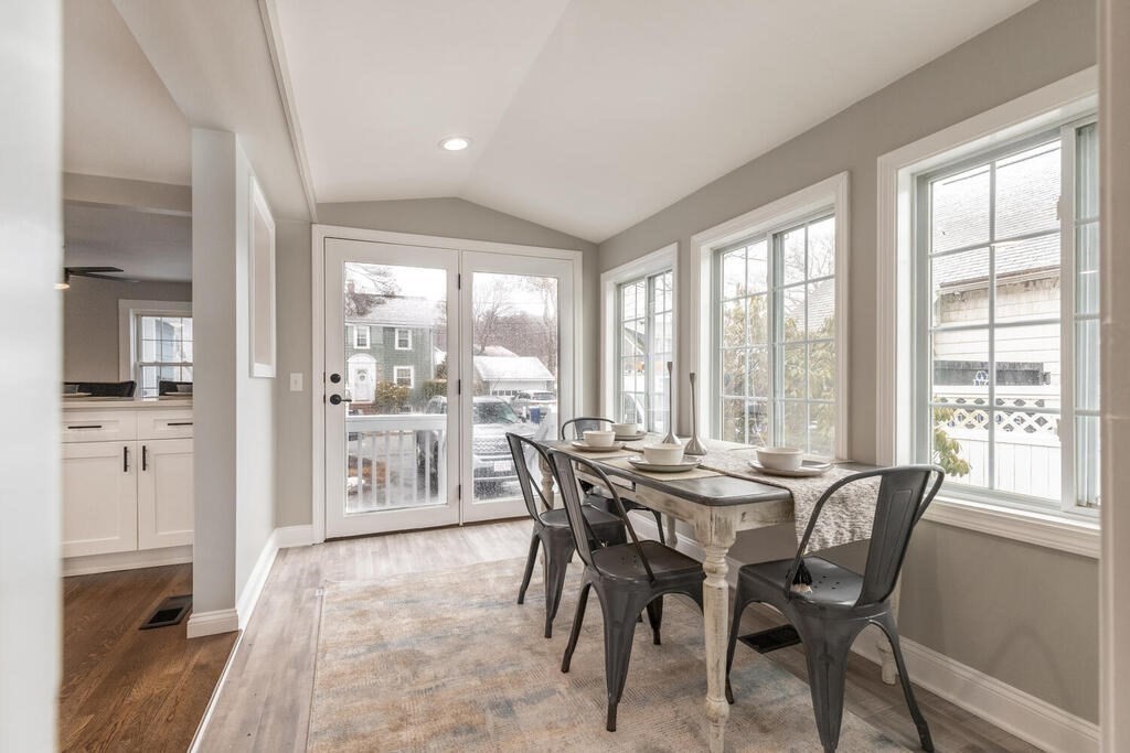 14 Middle Street Wakefield, MA 01880 - Photo 7 of 34 a dining room with furniture and window