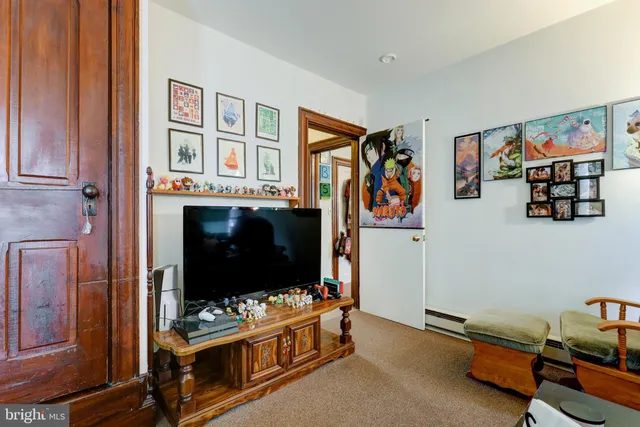 $299,900 | 354 East Main Street, New Holland, PA 17557