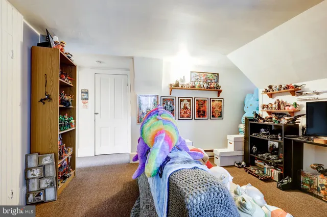 $299,900 | 354 East Main Street, New Holland, PA 17557