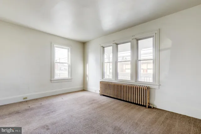 $299,900 | 354 East Main Street, New Holland, PA 17557