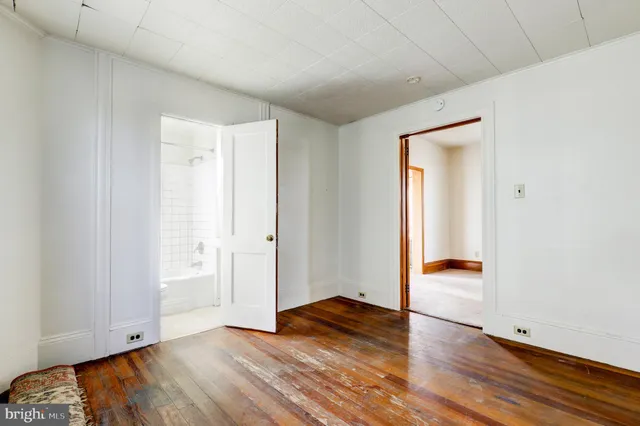 $299,900 | 354 East Main Street, New Holland, PA 17557