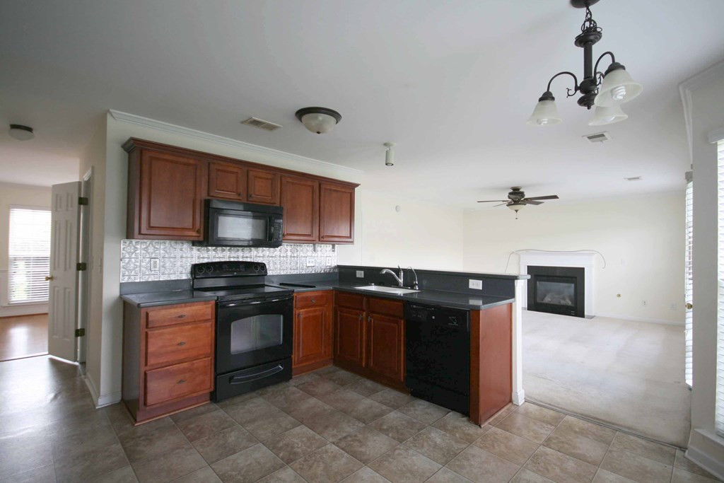 3295 Mitchum Street Sumter, SC 29154 - Photo 8 of 19