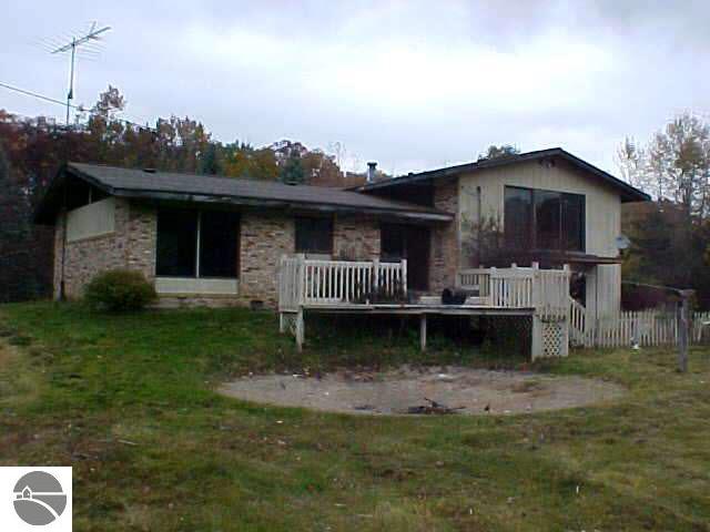 4753 Kocot Road Sterling, MI 48659 - Photo 2 of 7 1751399-1.JPG