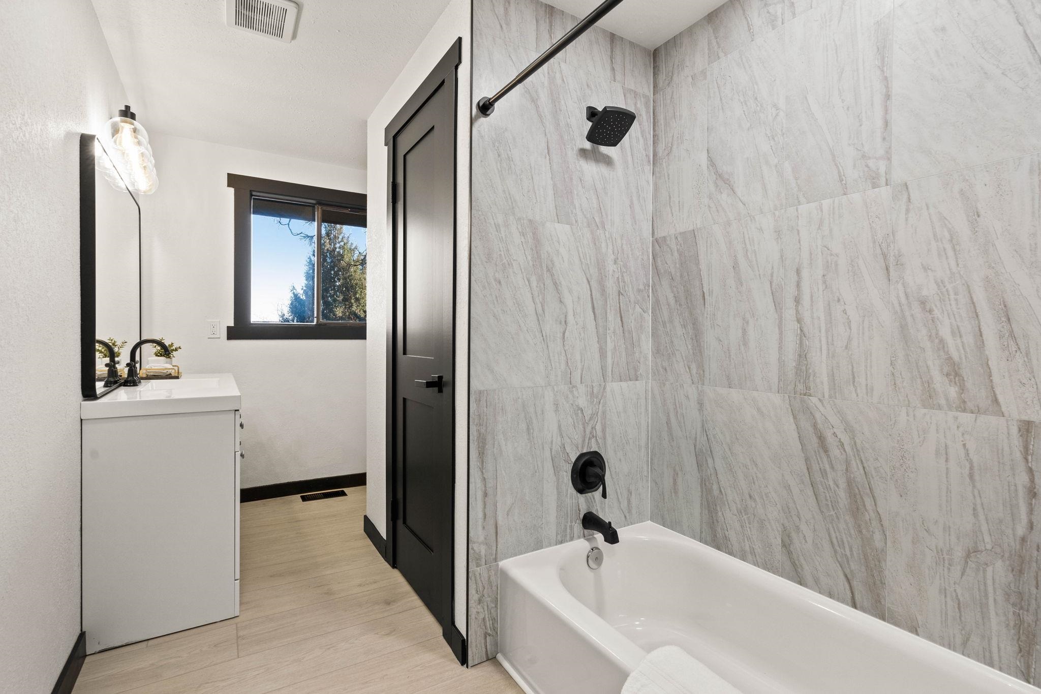 14804 Gleneden Spokane, WA 99208 - Photo 19 of 36