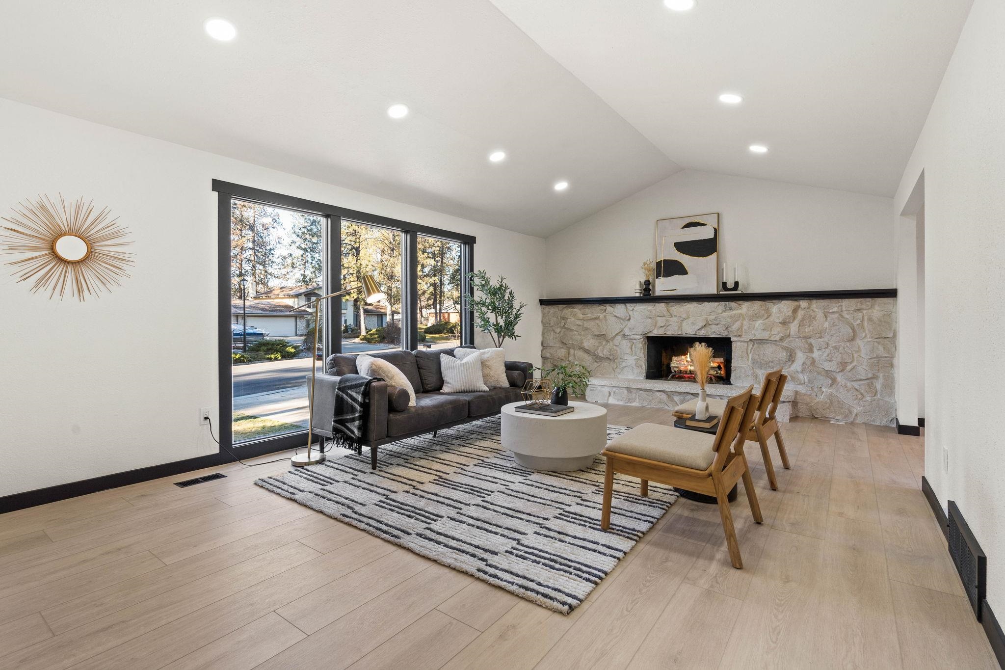 14804 Gleneden Spokane, WA 99208 - Photo 3 of 36