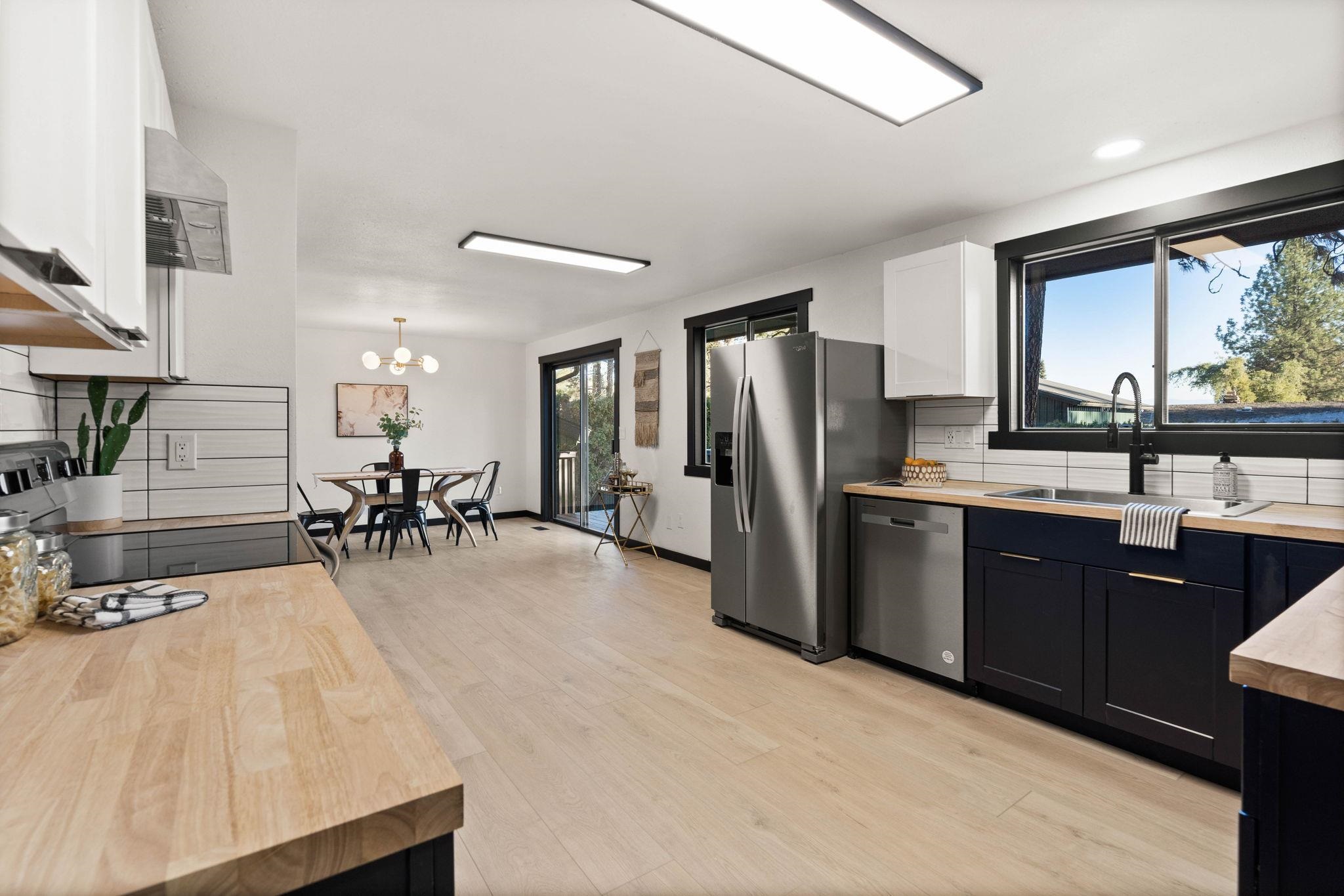 14804 Gleneden Spokane, WA 99208 - Photo 10 of 36