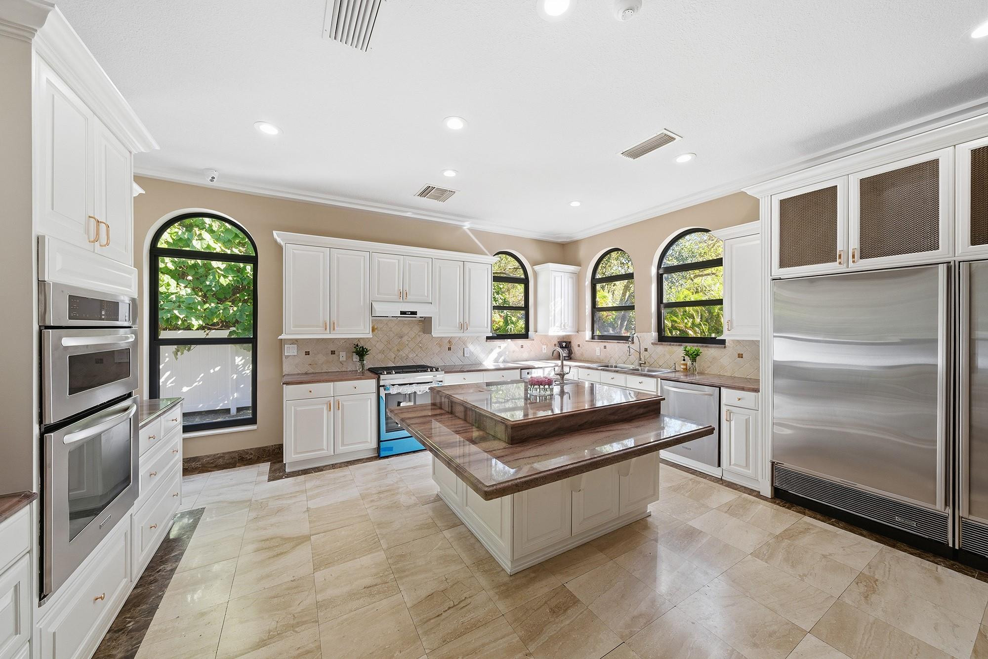 10270 Southwest 58th Street Miami, FL 33173 - Photo 13 of 88 Photo 13