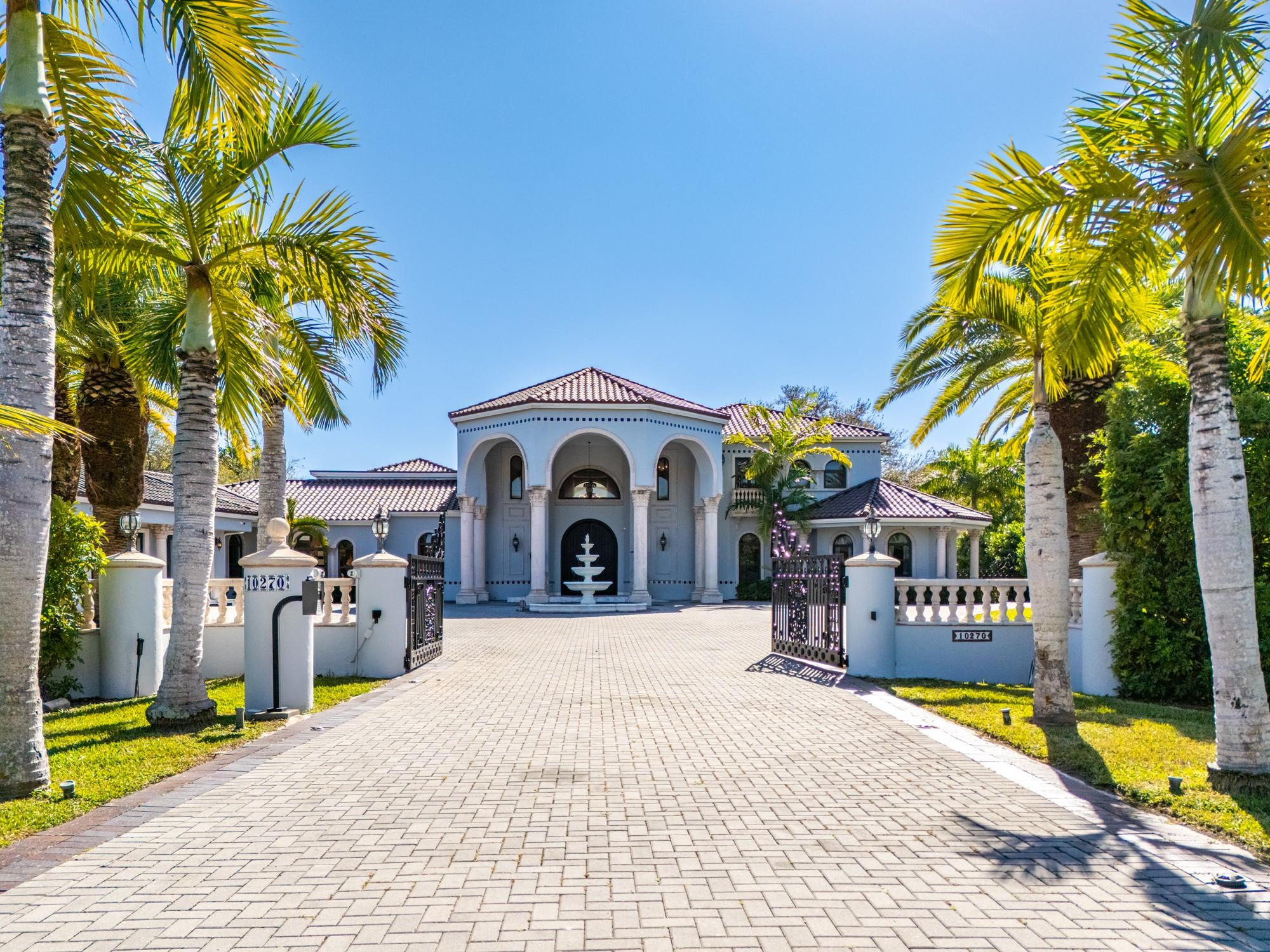 10270 Southwest 58th Street Miami, FL 33173 - Photo 3 of 88 Photo 3