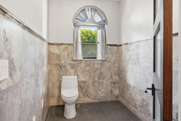 $25,000 | 10270 Southwest 58th Street, Miami, FL 33173