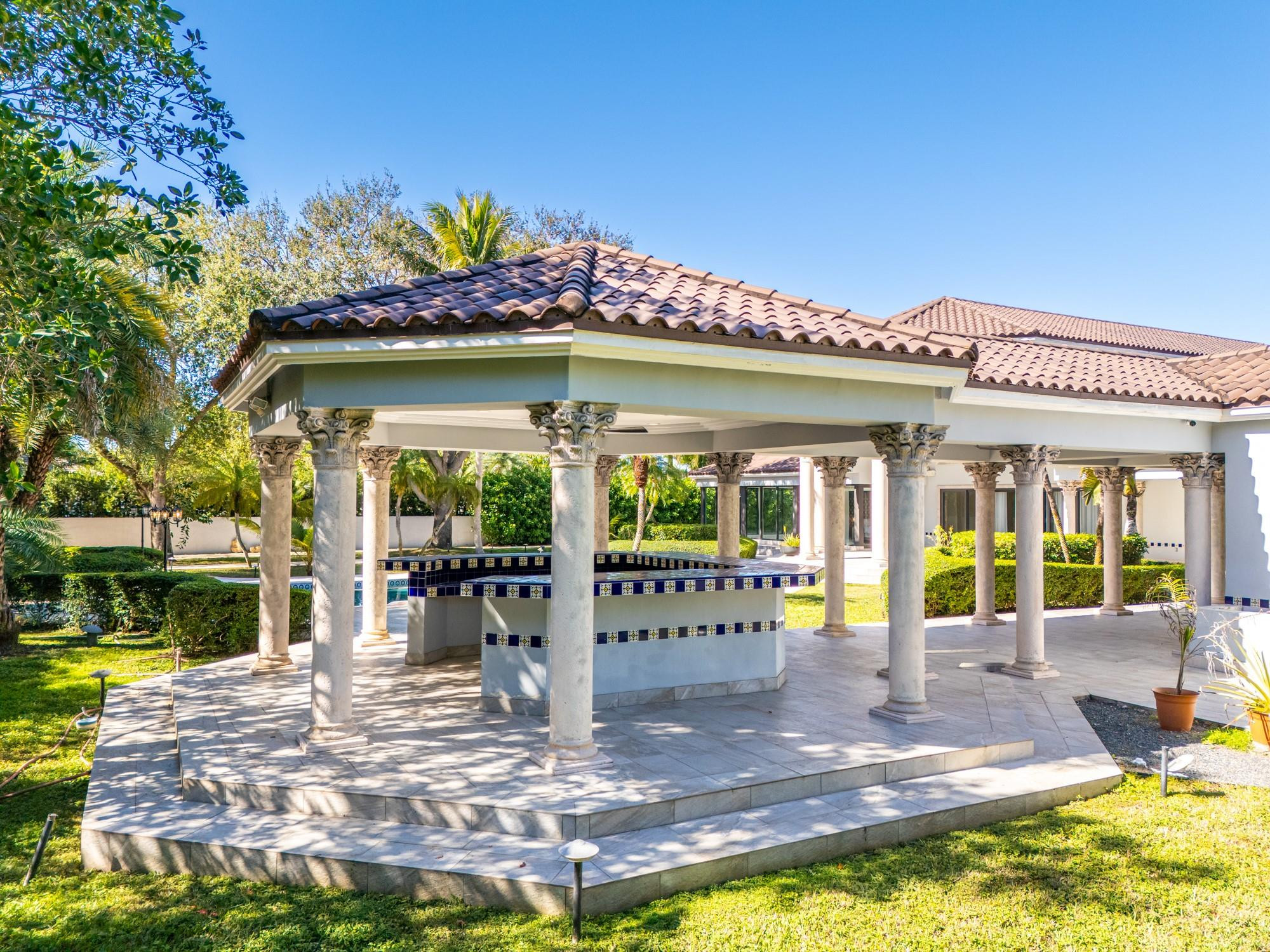 10270 Southwest 58th Street Miami, FL 33173 - Photo 46 of 88 Photo 46