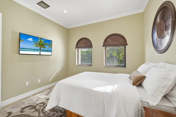 $25,000 | 10270 Southwest 58th Street, Miami, FL 33173