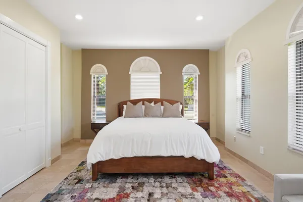 $25,000 | 10270 Southwest 58th Street, Miami, FL 33173