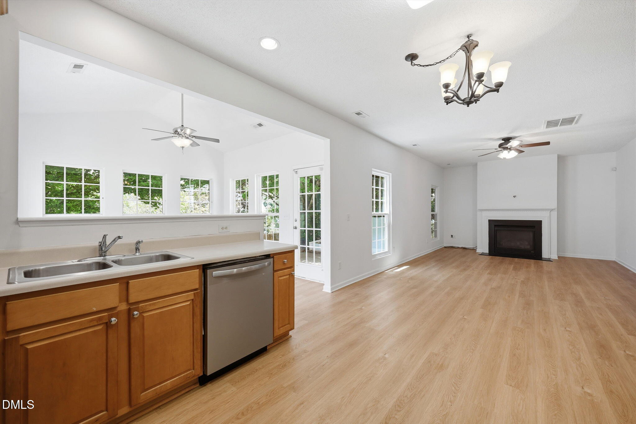 841 Stackhurst Way Wake Forest, NC 27587 - Photo 10 of 42 40-web-or-mls-IMG_9687