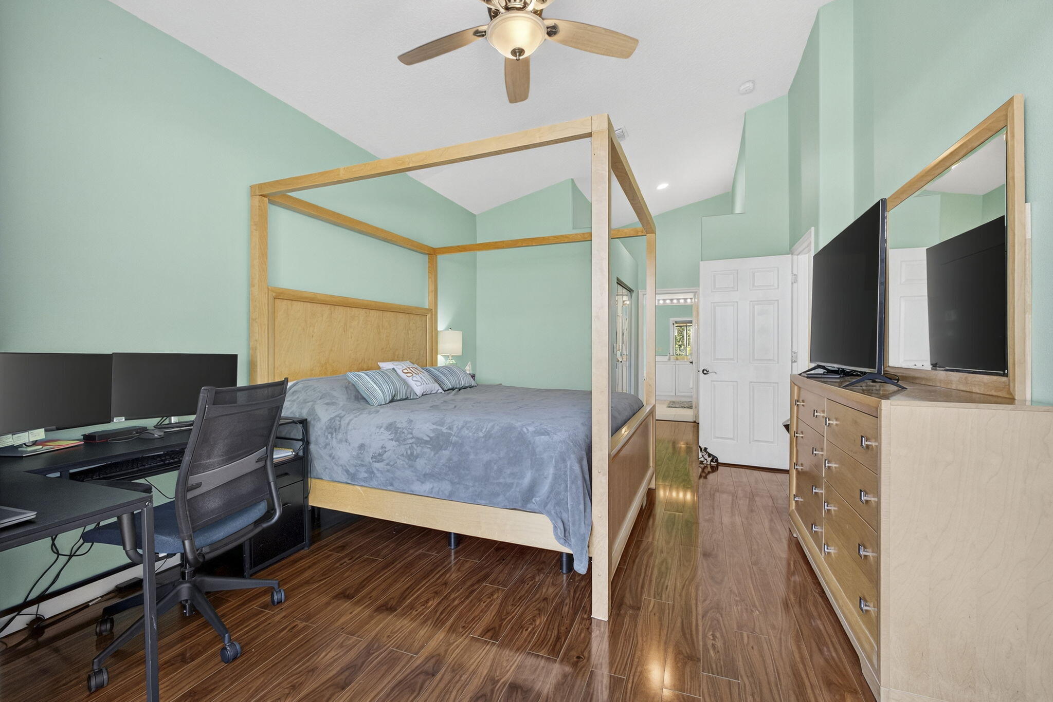 11061 Laurel Walk Road Wellington, FL 33449 - Photo 23 of 67 36-web-or-mls-BS1A5110