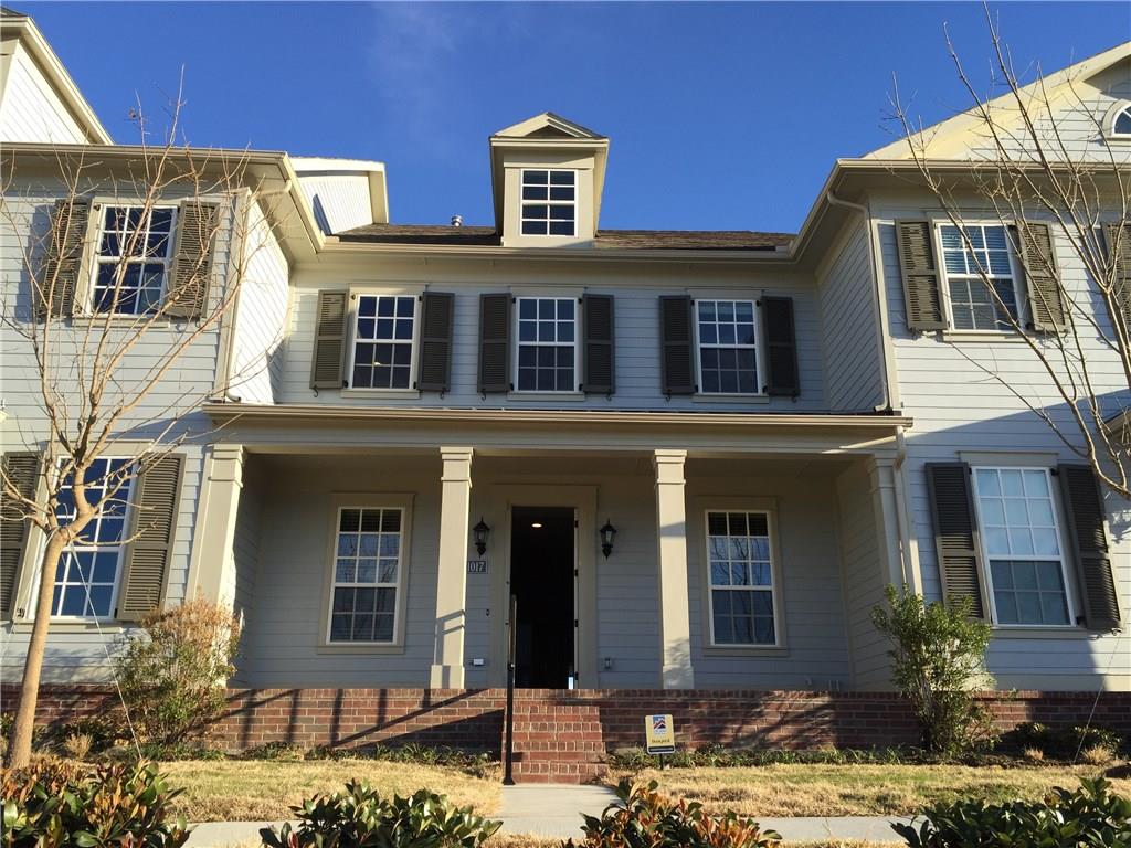 1017 Water Street Carrollton, TX 75007 - Photo 2 of 21 front view of a house