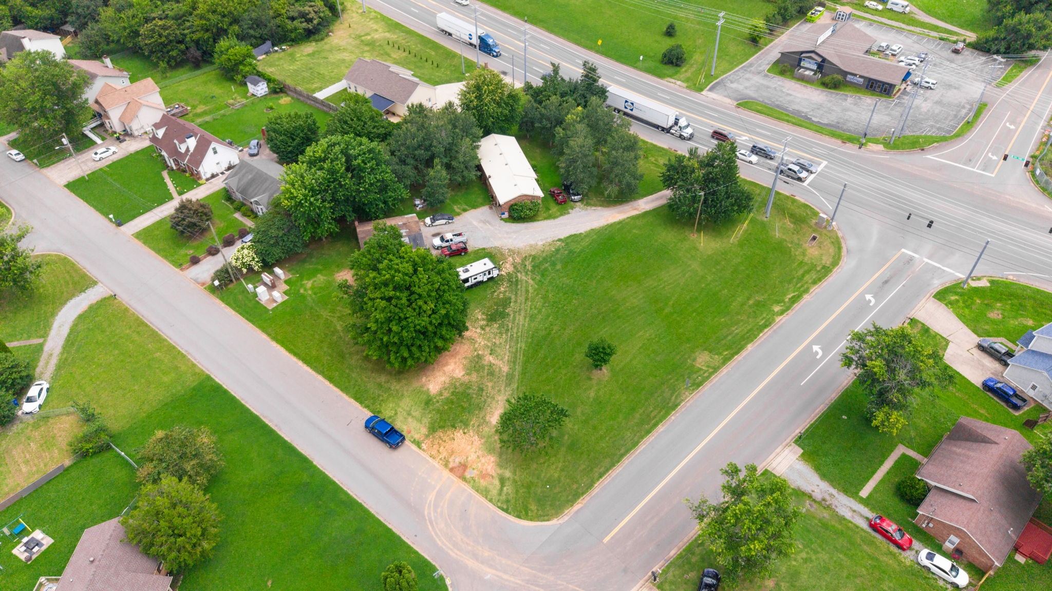 801 Tiny Town Road Clarksville, TN 37042 - Photo 7 of 19 Gallery Image 7