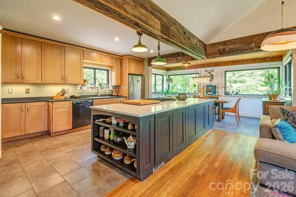 $899,500 | 10 Hillendale Road, Asheville, NC 28805