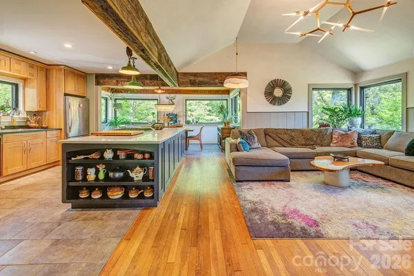 $899,500 | 10 Hillendale Road, Asheville, NC 28805