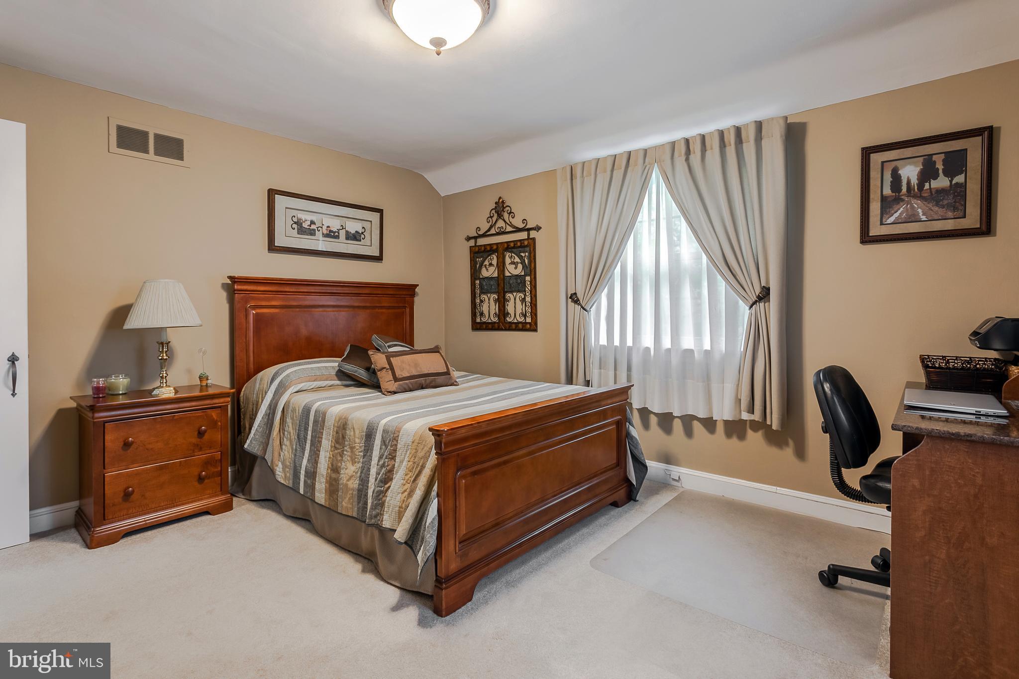 239 Kent Road Springfield, PA 19064 - Photo 15 of 20