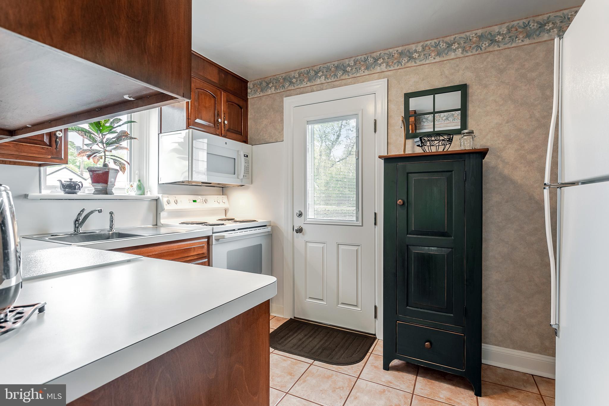 239 Kent Road Springfield, PA 19064 - Photo 9 of 20
