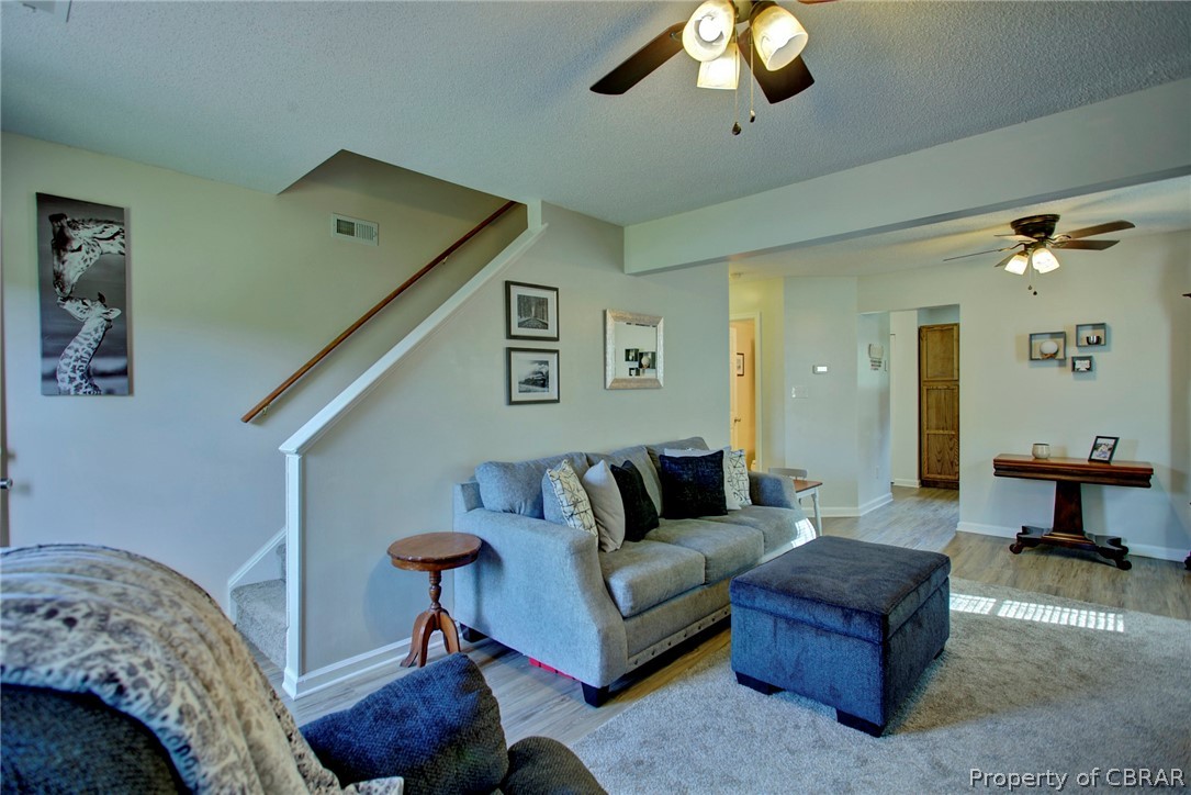 3427 Hollow Pond Road Hayes, VA 23072 - Photo 8 of 34