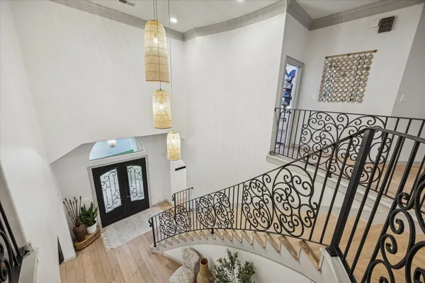 a view of entryway livingroom and hallway