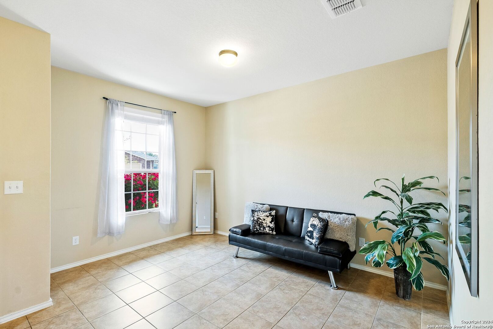 9779 Harbor Mist Lane Converse, TX 78109 - Photo 6 of 38