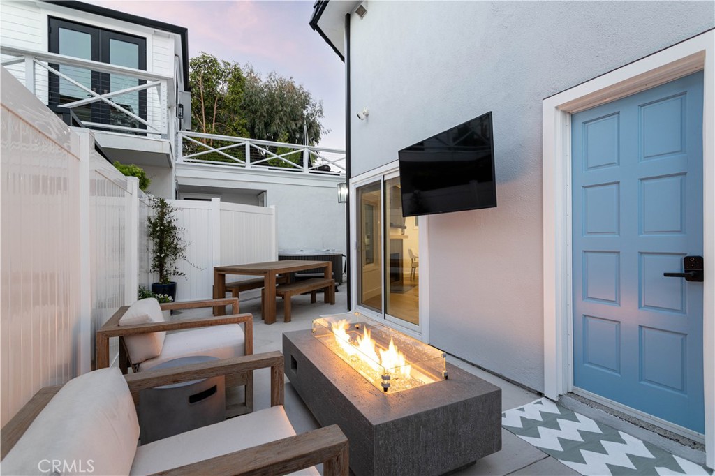 1520 Abalone Place Newport Beach, CA 92662 - Photo 19 of 23