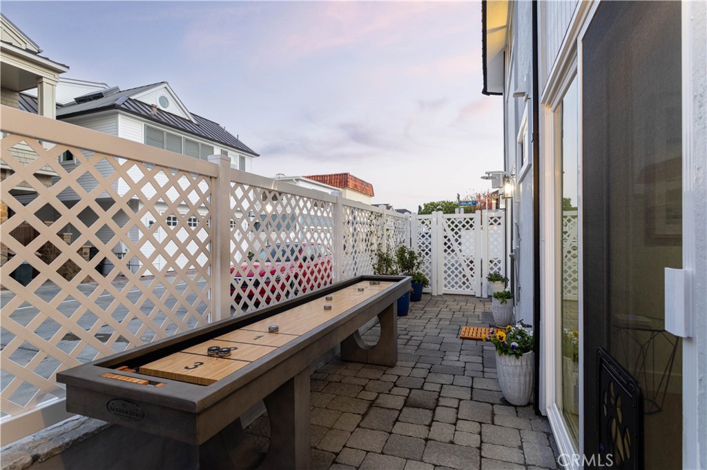 1520 Abalone Place Newport Beach, CA 92662 - Photo 20 of 23