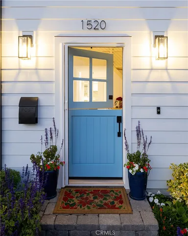 a view of a entryway