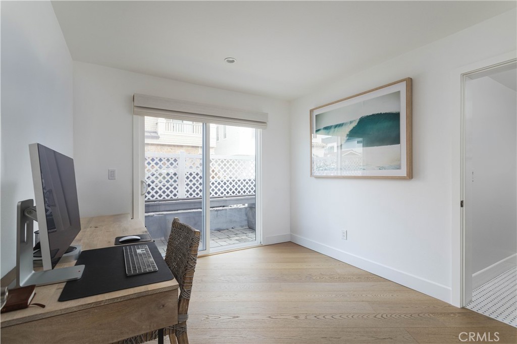 1520 Abalone Place Newport Beach, CA 92662 - Photo 8 of 23