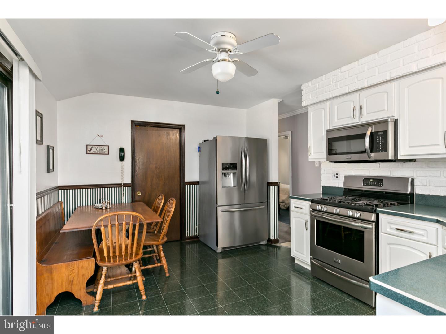 804 North Forklanding Road Maple Shade, NJ 08052 - Photo 8 of 25 Kitchen