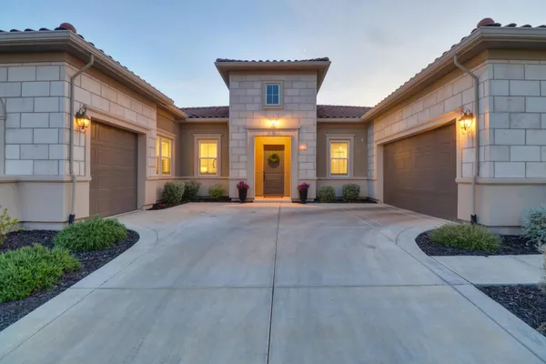 $1,875,000 | 4067 Whitney Vista Lane, Rocklin, CA 95677