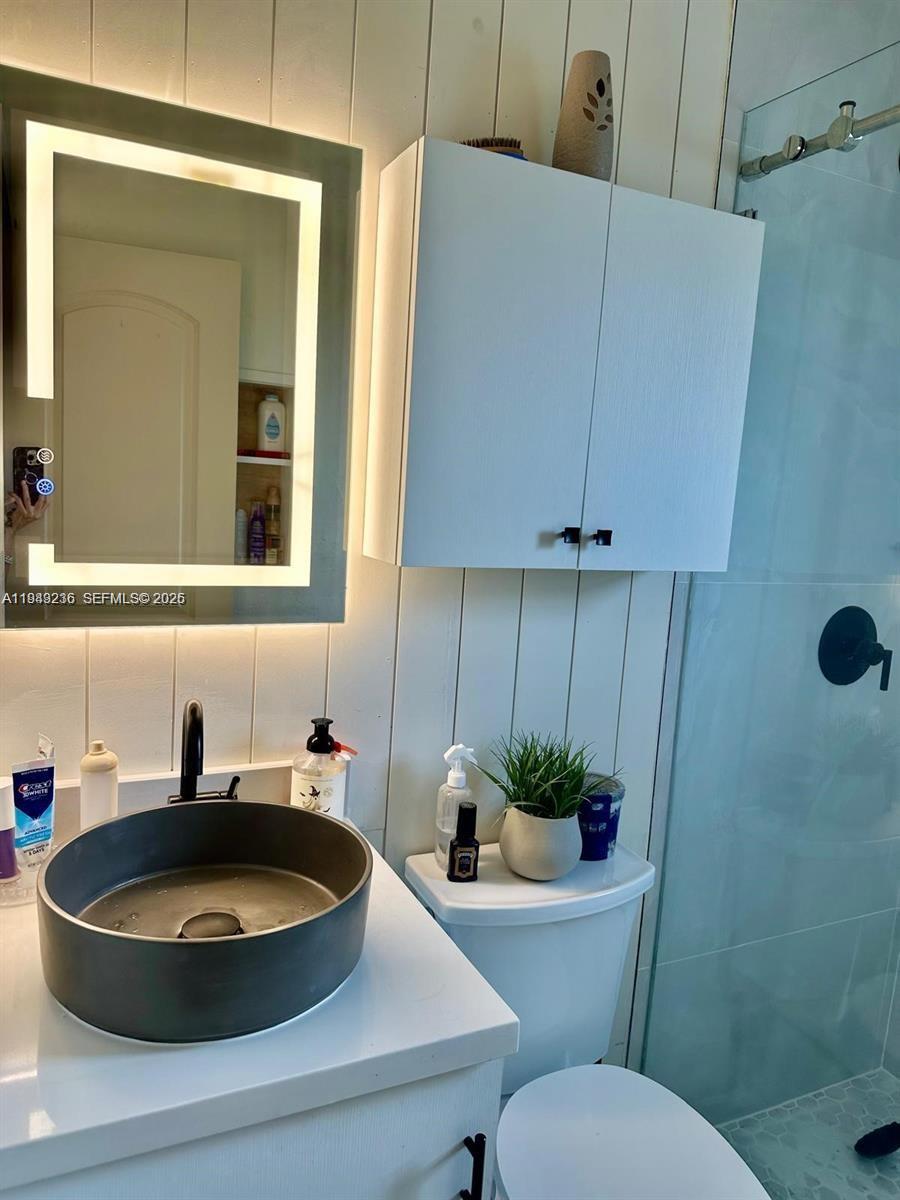 651 East 38th Street Hialeah, FL 33013 - Photo 12 of 23