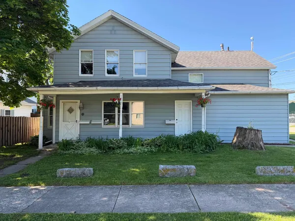 $254,900 | 117 Ft Howard Avenue, De Pere, WI 54115