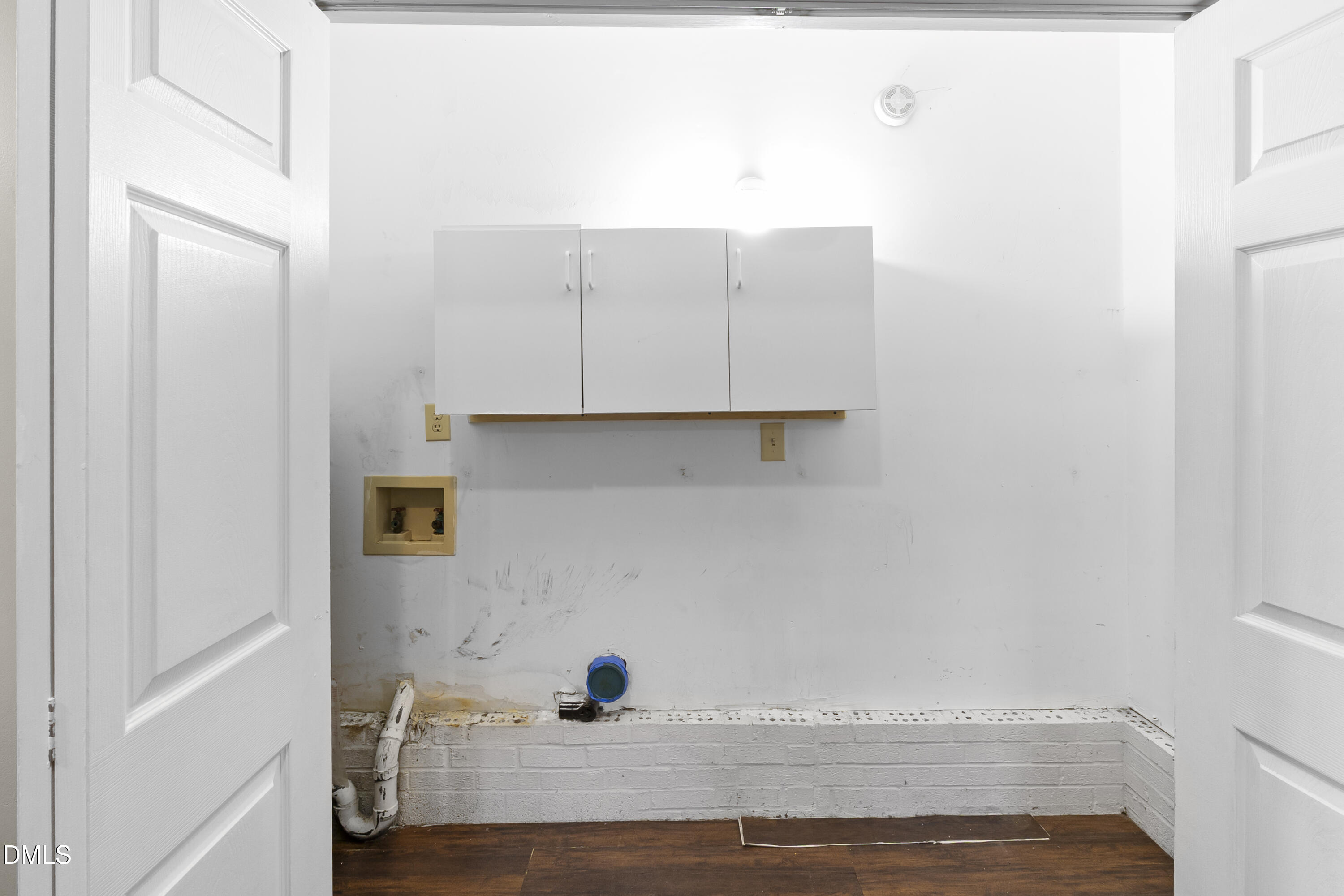 1716 Arrow Ridge Way Fayetteville, NC 28304 - Photo 49 of 56 1716_arrow_ridge_way_laundry_1