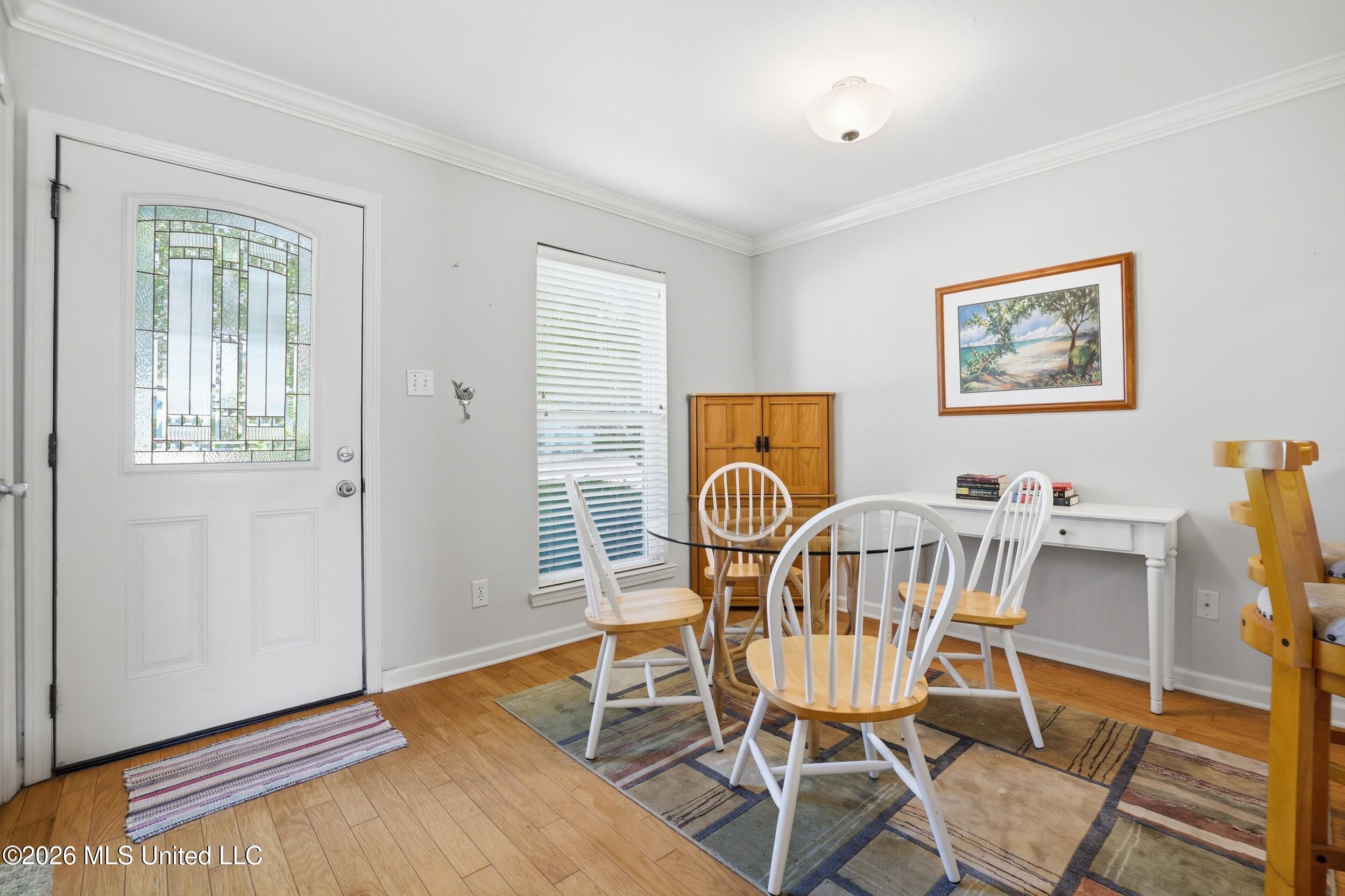3230 Cumberland Road, Unit 41 Ocean Springs, MS 39564 - Photo 6 of 43 DINING AND ENTERANCE TO UNIT