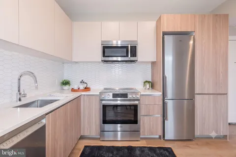 $525,000 | 933 N Street Northwest, Unit 407, Washington, DC 20001