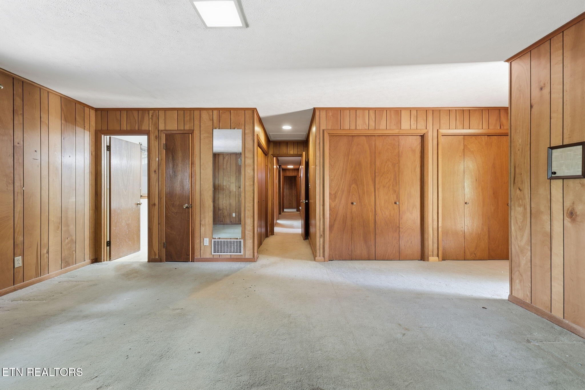 114 Balboa Circle Oak Ridge, TN 37830 - Photo 18 of 52 Primary Suite