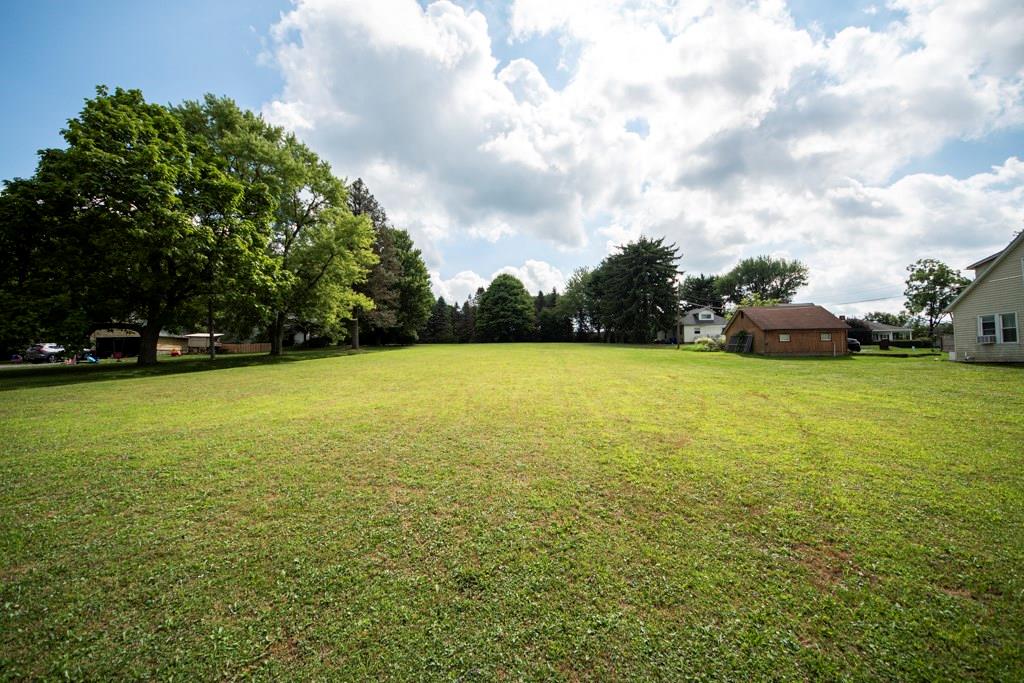 311 1/2 Country Club Road Butler, PA 16002 - Photo 3 of 12