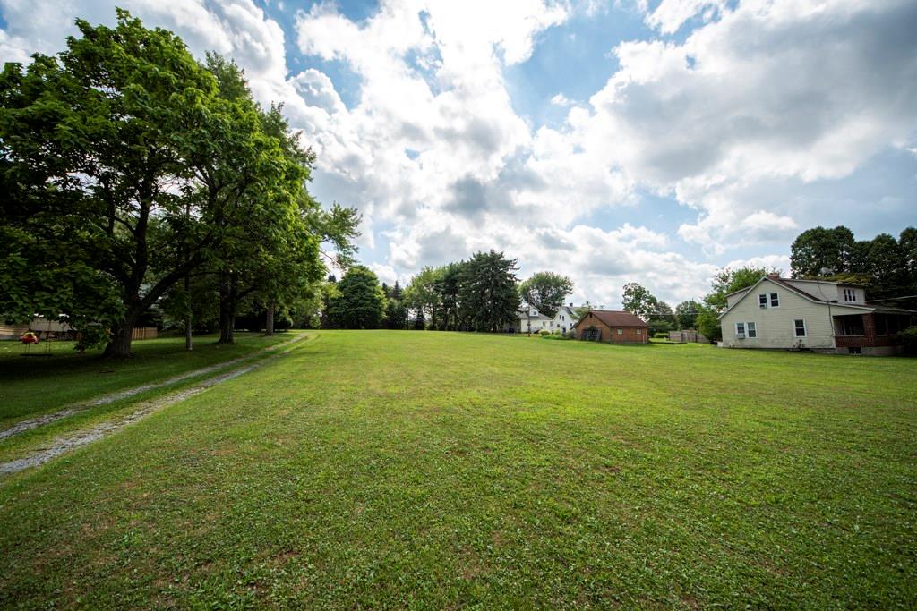 311 1/2 Country Club Road Butler, PA 16002 - Photo 4 of 12