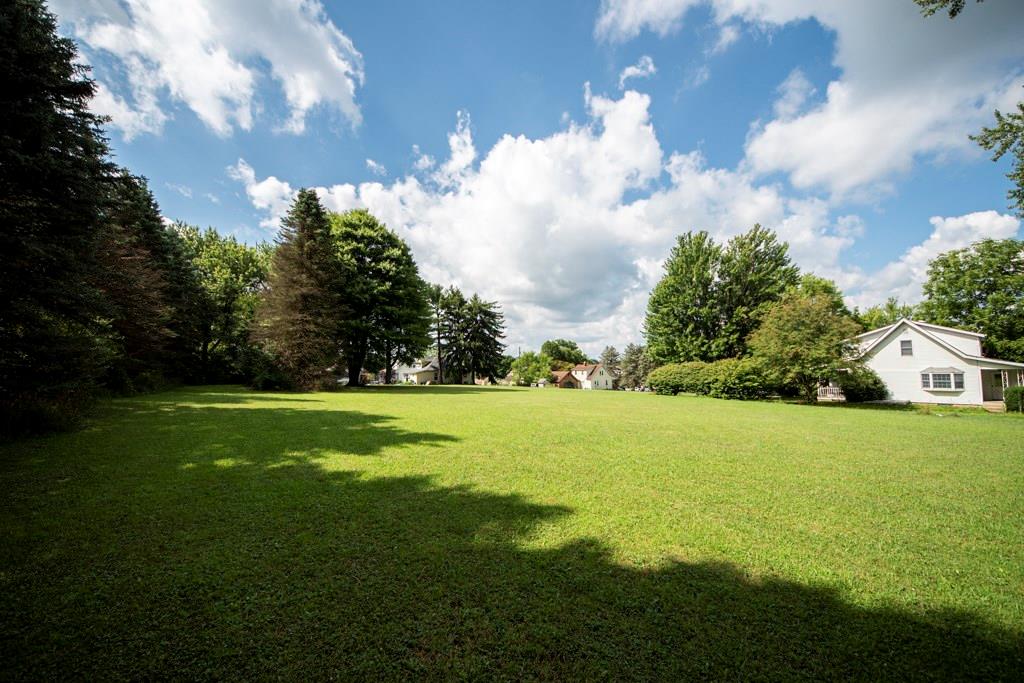 311 1/2 Country Club Road Butler, PA 16002 - Photo 7 of 12