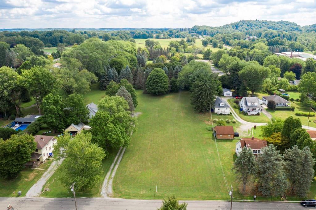 311 1/2 Country Club Road Butler, PA 16002 - Photo 9 of 12