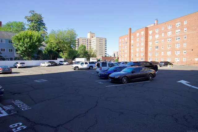 $269,999 | 140 Grove Street, Unit 5F, Stamford, CT 06901