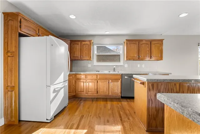 $400,000 | 2413 Northeast Old Paint Road, Lee's Summit, MO 64086