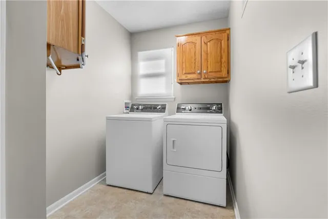 $400,000 | 2413 Northeast Old Paint Road, Lee's Summit, MO 64086