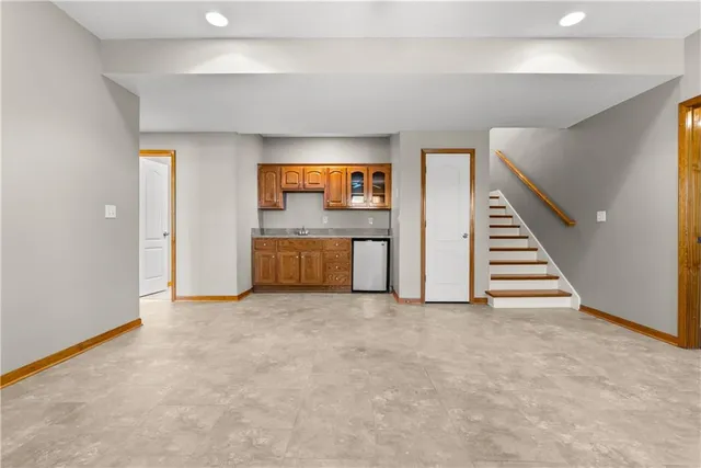 $400,000 | 2413 Northeast Old Paint Road, Lee's Summit, MO 64086